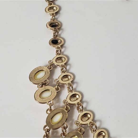 BIB STYLE Statement Necklace Goldtone Black White - Picture 9 of 9